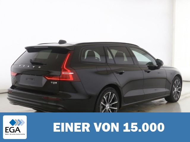 Volvo V60 Kombi Ultra Dark Recharge Plug-In Hybrid AWD HUD StandHZG Digitales Cockpit 