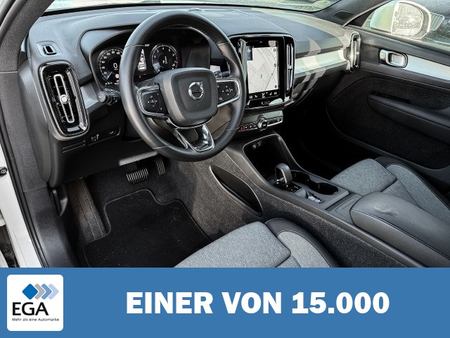 Volvo XC40 Core 2WD Navi Digitales Cockpit Soundsystem LED Sperrdiff. El. Heckklappe A
