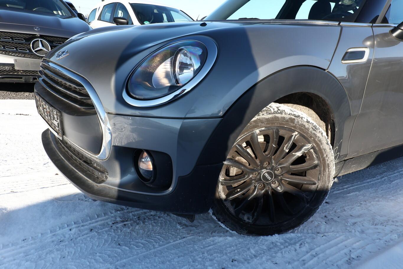 MINI ONE Clubman  102 Aut. Pano Nav PDC SHZ LM17Z Temp