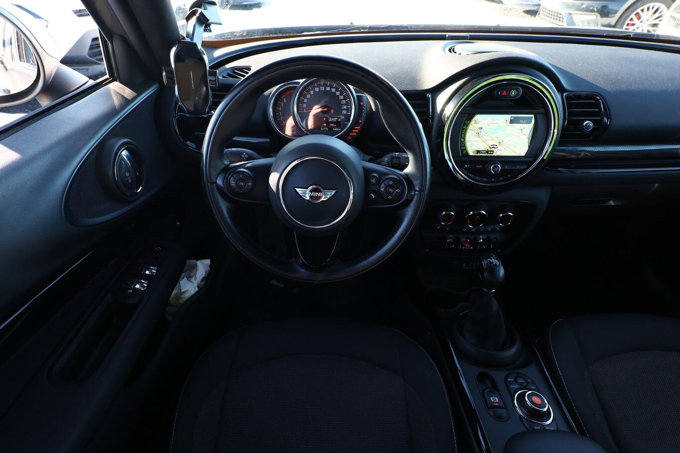 MINI ONE Clubman  102 Aut. Pano Nav PDC SHZ LM17Z Temp