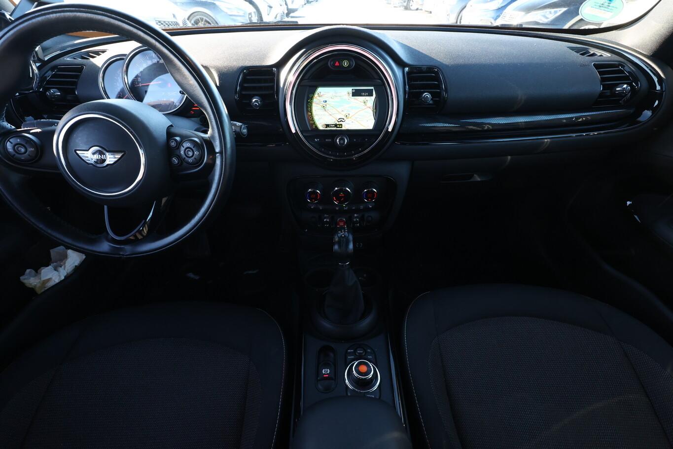 MINI ONE Clubman  102 Aut. Pano Nav PDC SHZ LM17Z Temp