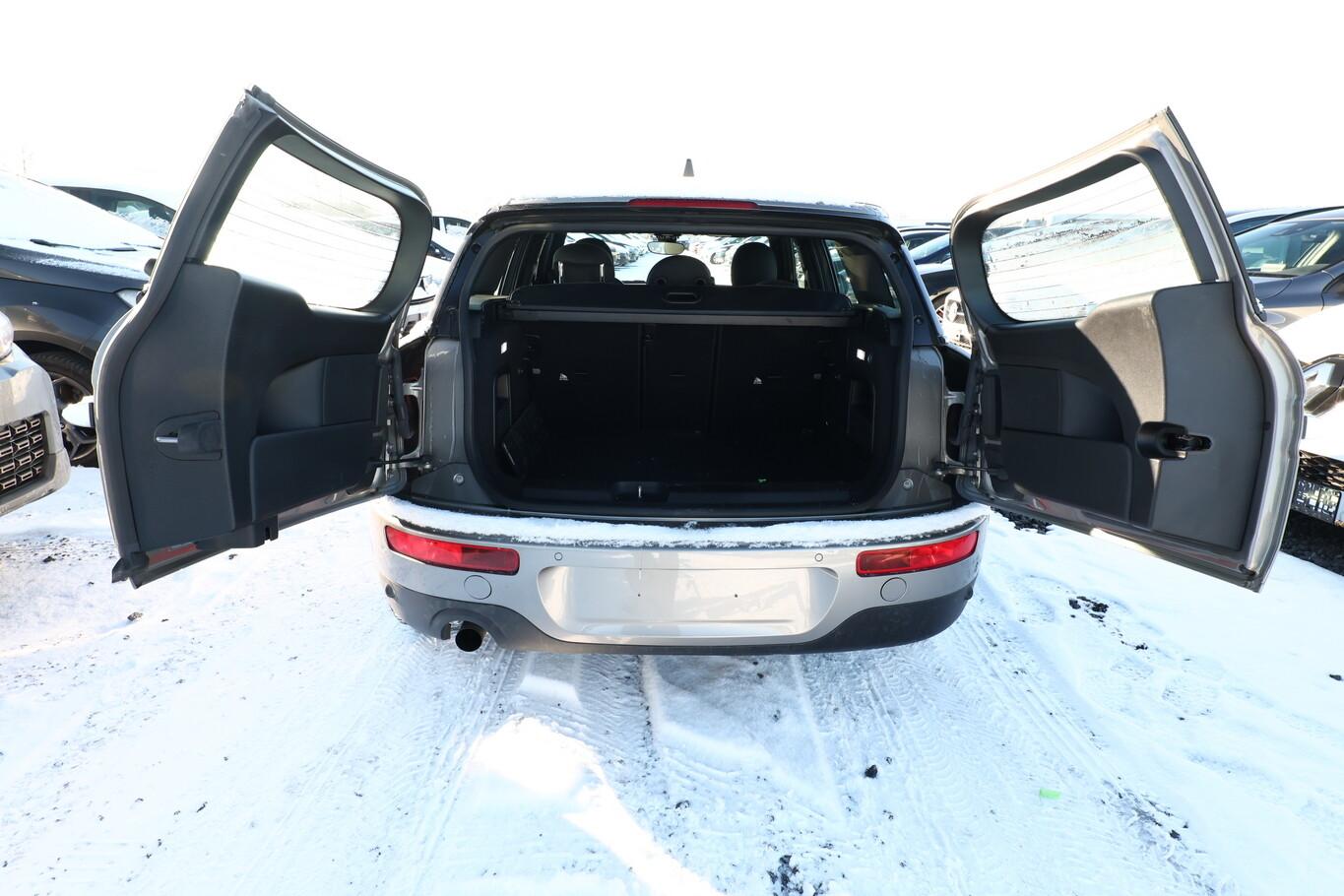 MINI ONE Clubman  102 Aut. Pano Nav PDC SHZ LM17Z Temp