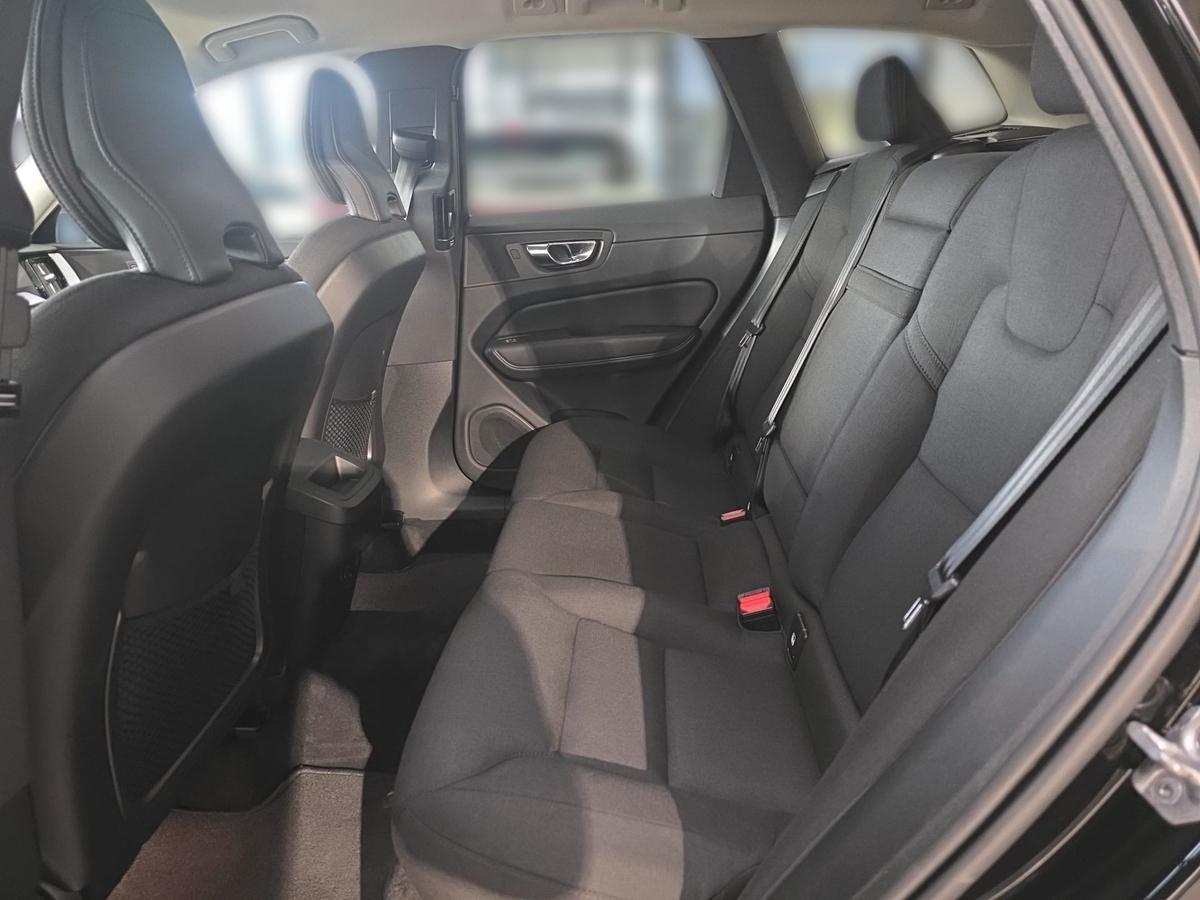 Volvo XC60 B5 (Benzin) AWD Autom. Mom.Pro