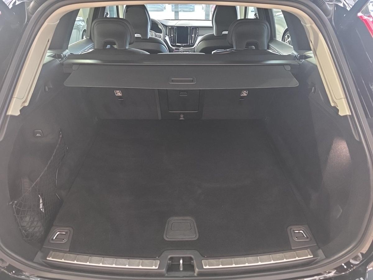 Volvo XC60 B5 (Benzin) AWD Autom. Mom.Pro