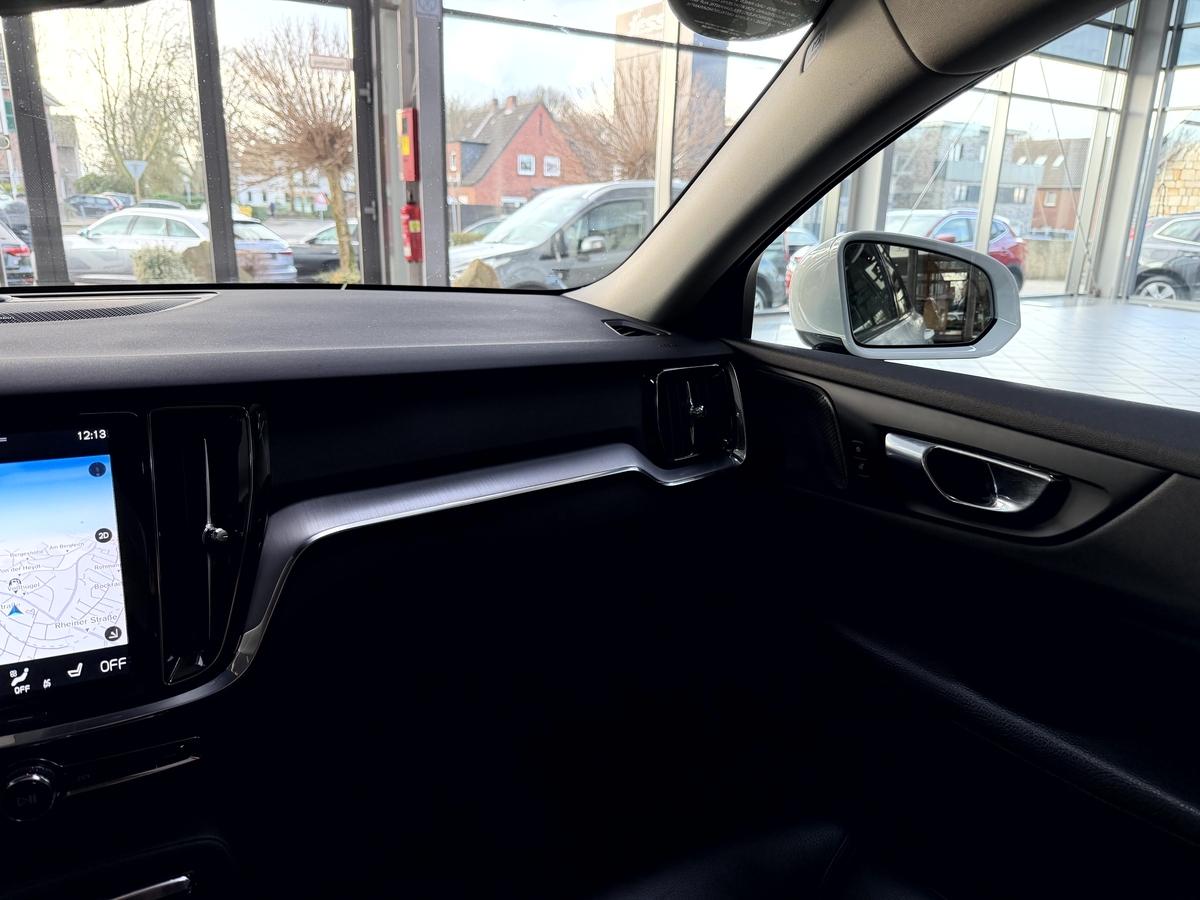 Volvo V60 T6 AWD Inscription LED Pano 360 HUD H&K