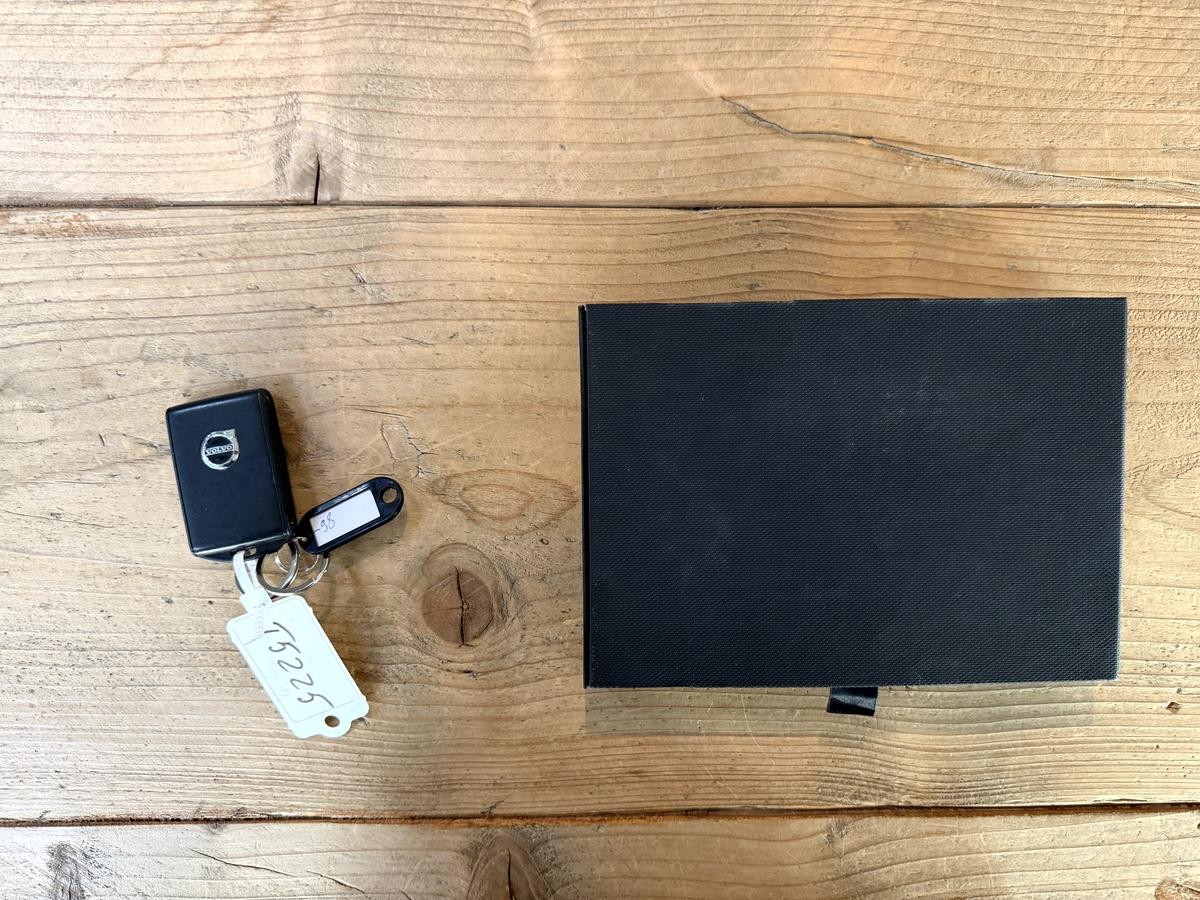 Volvo V60 T6 AWD Inscription LED Pano 360 HUD H&K