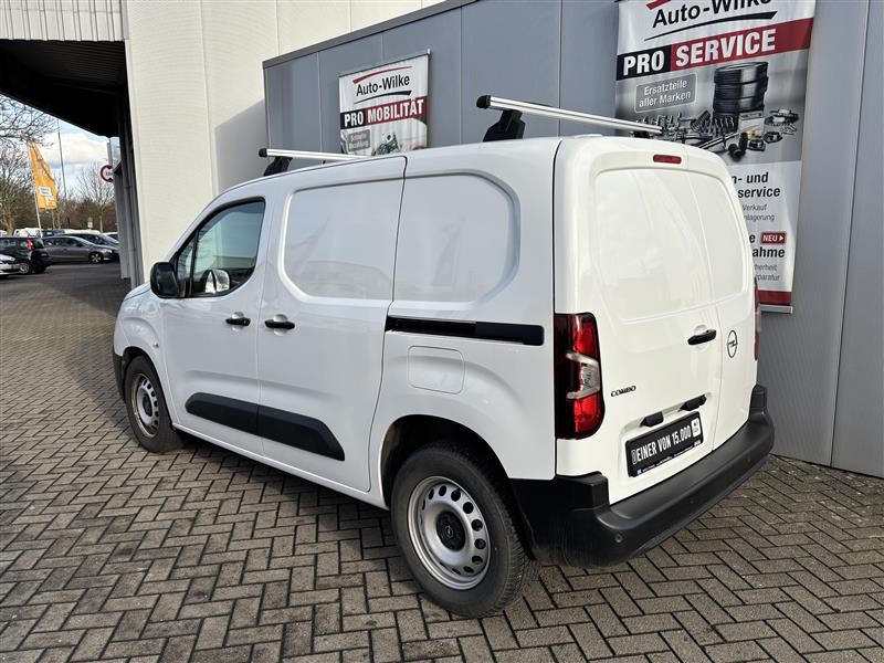 Opel Combo 1.2 Turbo Basis*SCHIEBETÜR L+R / ALLWETTER*KAMERA*