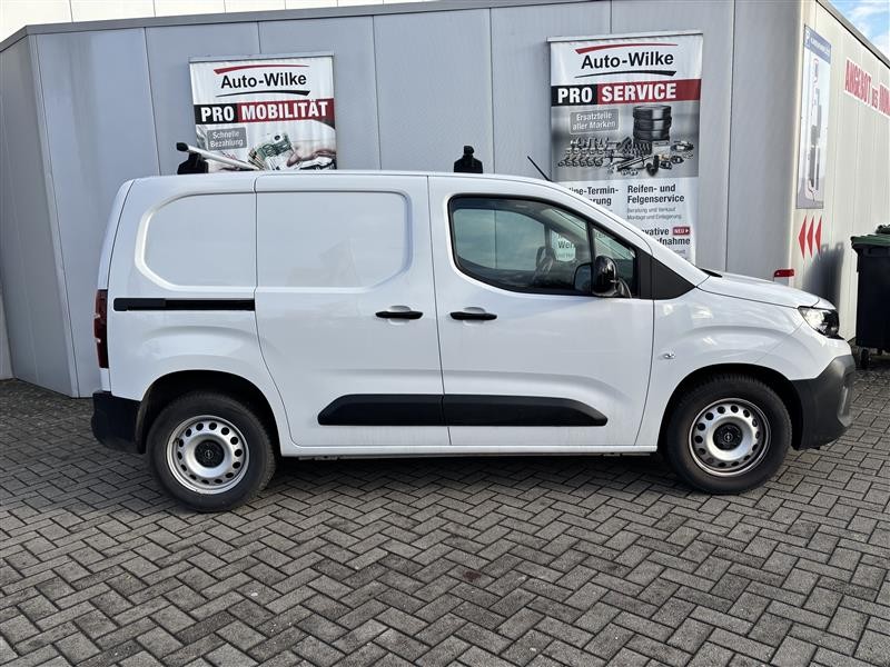 Opel Combo 1.2 Turbo Basis*SCHIEBETÜR L+R / ALLWETTER*KAMERA*