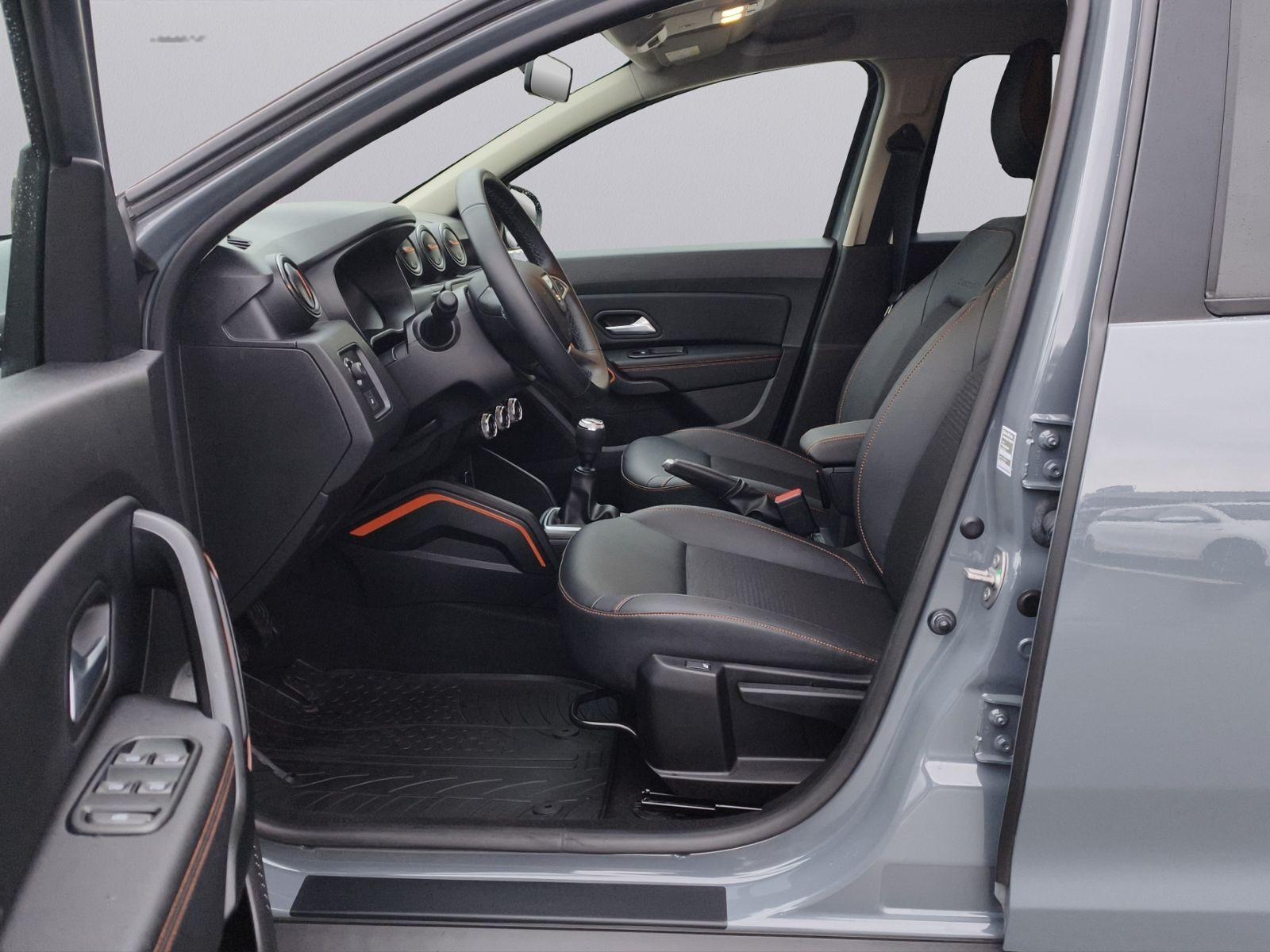 Dacia Duster II Extreme/Navi/360°/SHZ/17