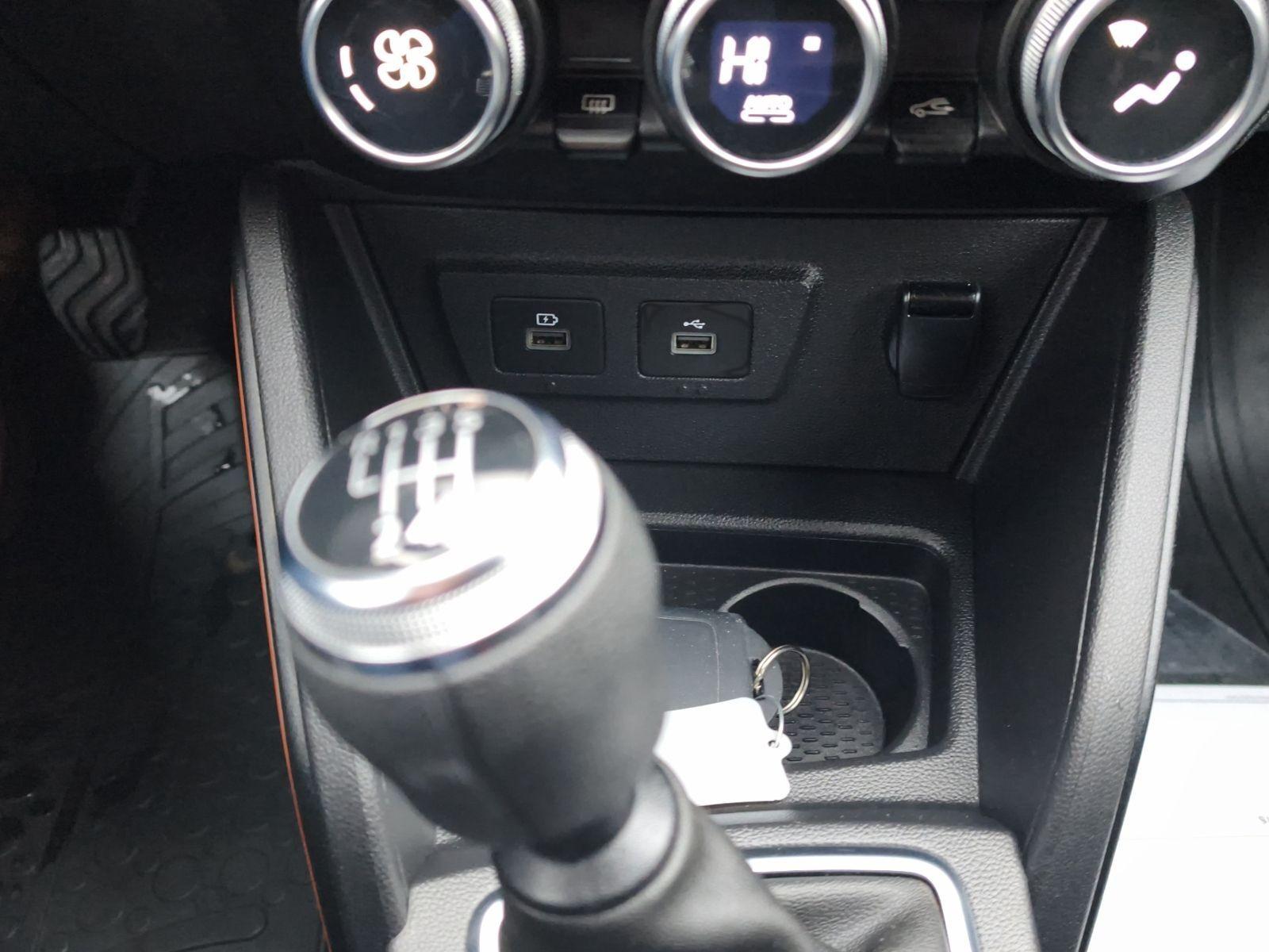 Dacia Duster II Extreme/Navi/360°/SHZ/17