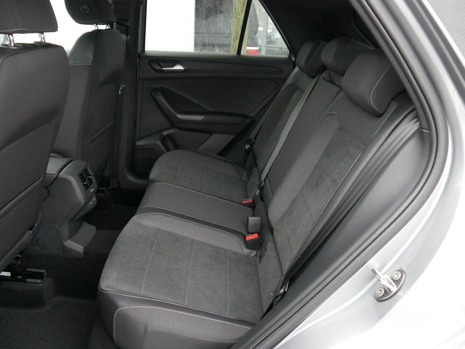 Volkswagen T-Roc Style 1,5 TSI DSG*AHK*ACC*MATRIX-LED*SHZ*PDC*KAMERA*TEMPOMAT*19-ZOLL