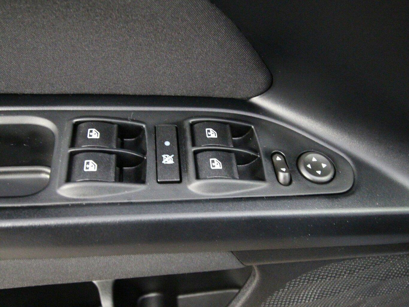 Fiat Tipo Hatchback City Sport KAMERA+AHK+LED+ALU18...