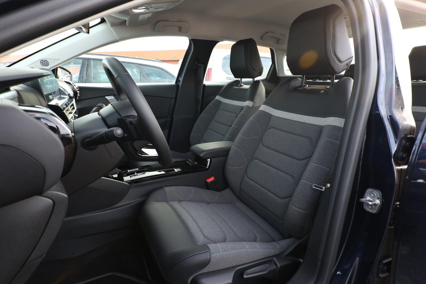 Citroën C4 X AT PLUS SHZ PDC DigC LED CarP 18Z DAB Temp