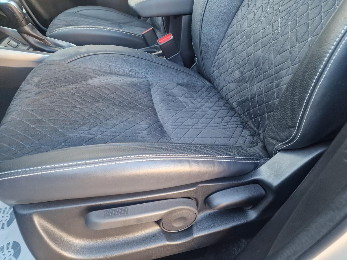 Suzuki Vitara *Navi*LED*R-Cam*Pano*ACC*Sitzheiz.* Comfort+