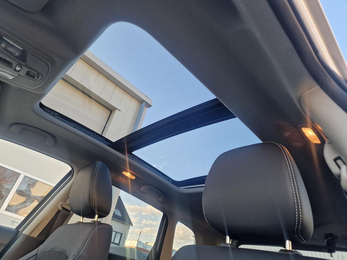 Suzuki Vitara *Navi*LED*R-Cam*Pano*ACC*Sitzheiz.* Comfort+