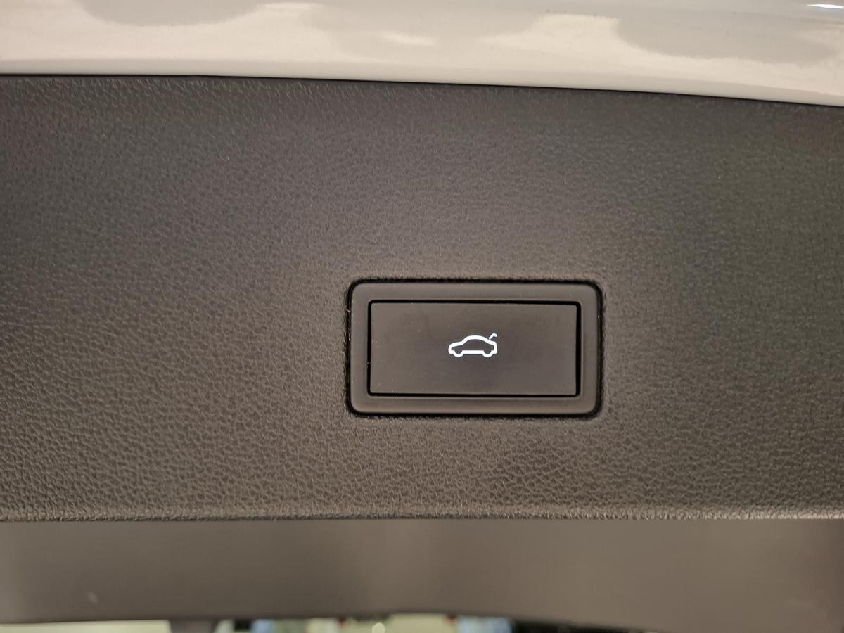 Volkswagen T-Roc 2.0 TDI DSG Sport Standheiz. AHK Voll-LED