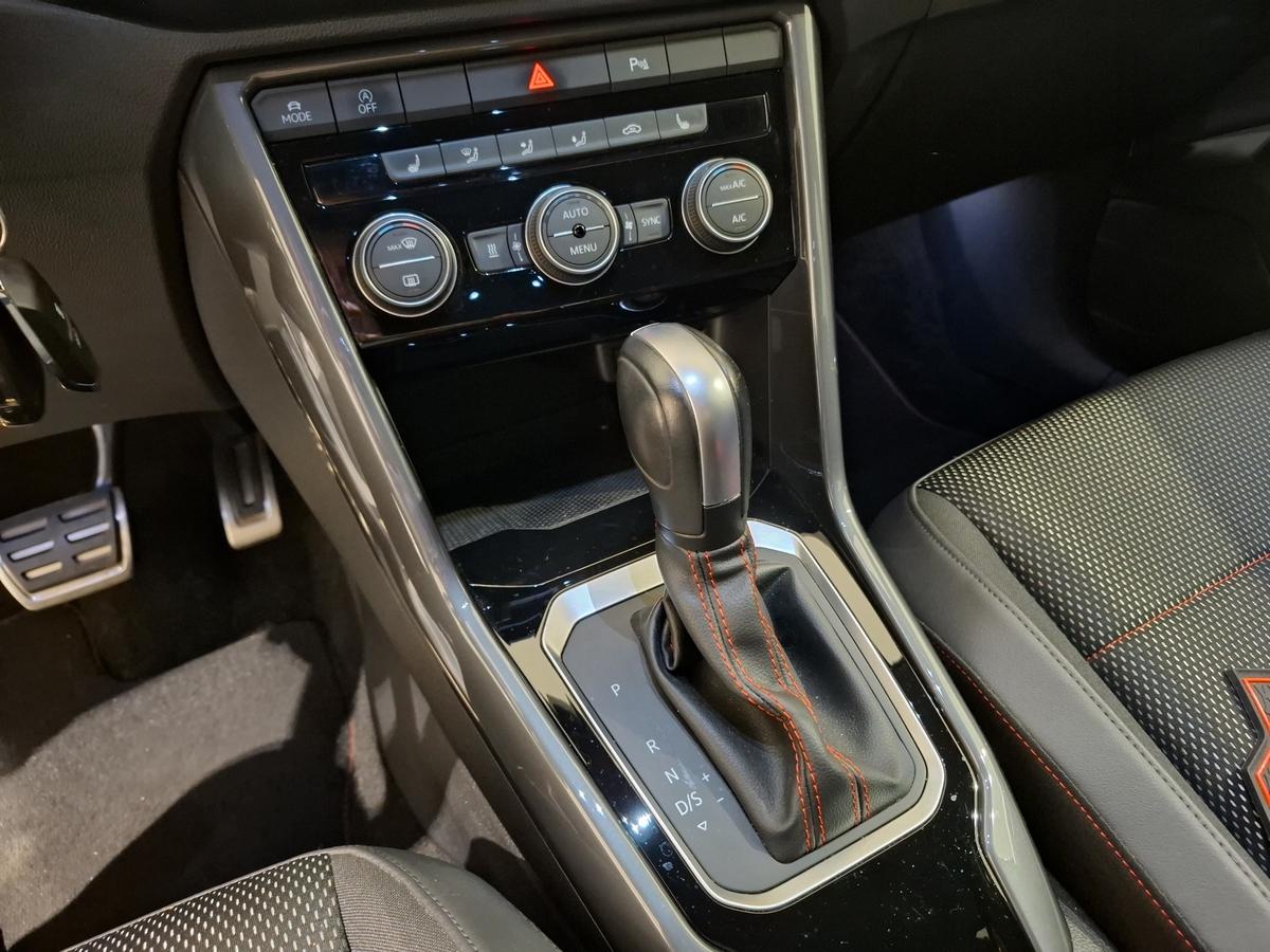 Volkswagen T-Roc 2.0 TDI DSG Sport Standheiz. AHK Voll-LED