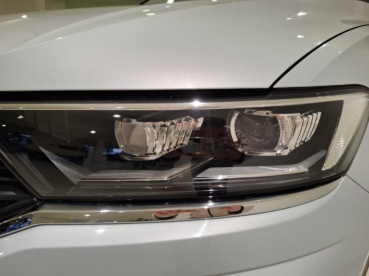 Volkswagen T-Roc 2.0 TDI DSG Sport Standheiz. AHK Voll-LED