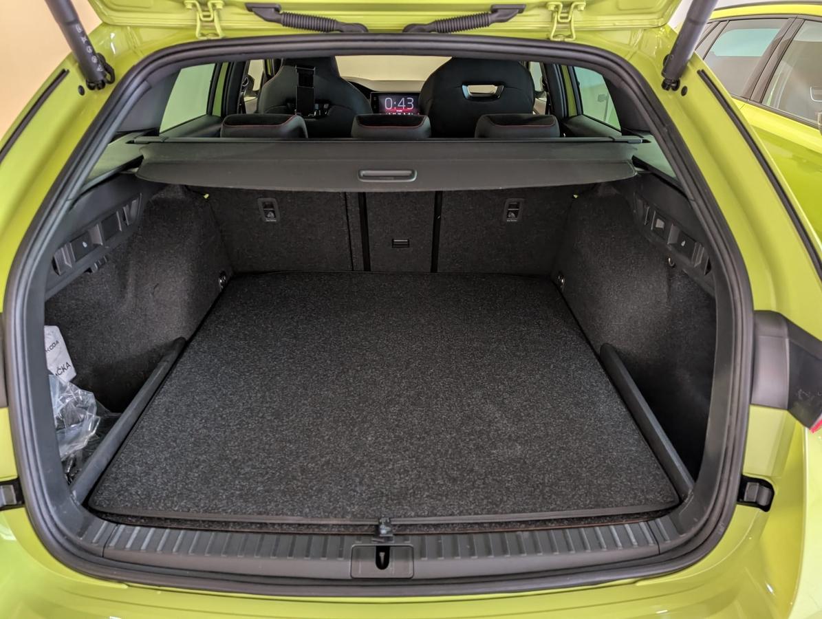 Skoda Octavia Combi RS 1.4 i.V. Head-Up AHK Garantie DCC