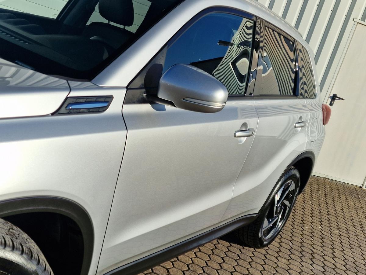 Suzuki Vitara *Navi*LED*R-Cam*Pano*ACC*Sitzheiz.* Comfort+