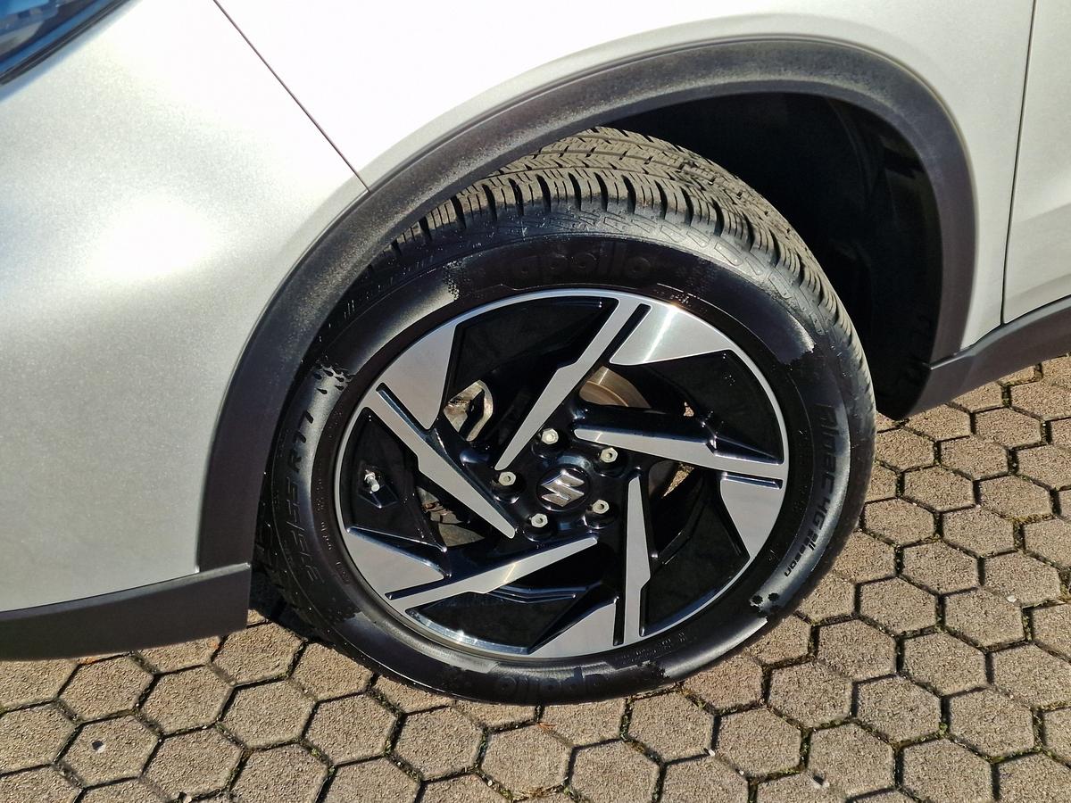 Suzuki Vitara *Navi*LED*R-Cam*Pano*ACC*Sitzheiz.* Comfort+