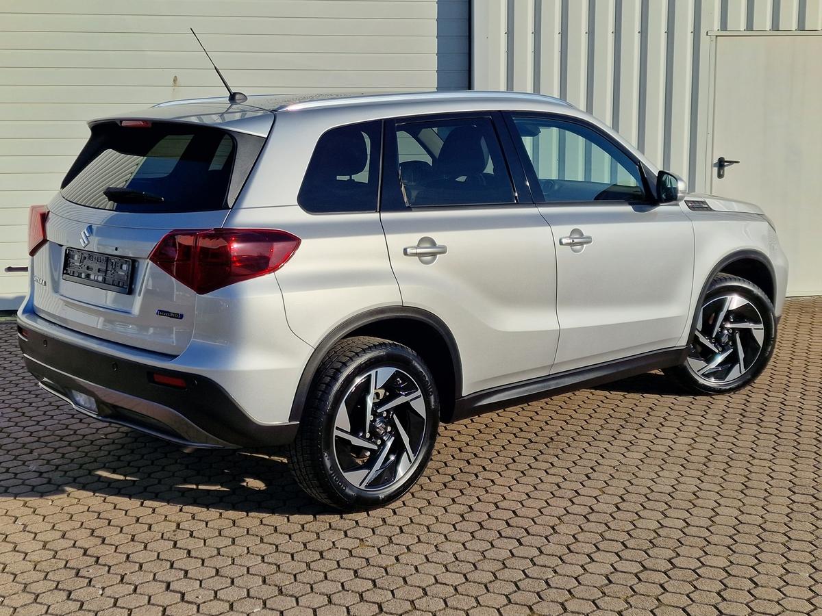 Suzuki Vitara *Navi*LED*R-Cam*Pano*ACC*Sitzheiz.* Comfort+