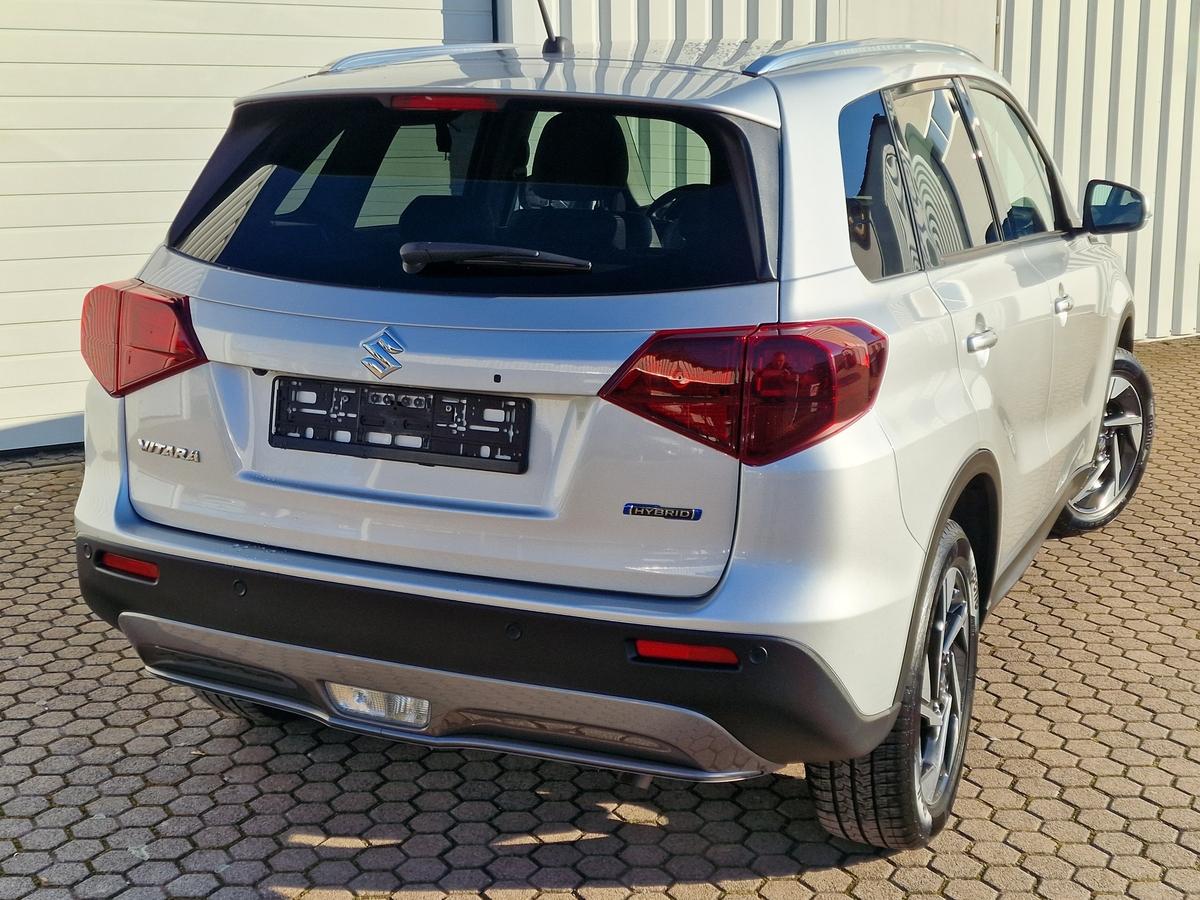 Suzuki Vitara *Navi*LED*R-Cam*Pano*ACC*Sitzheiz.* Comfort+
