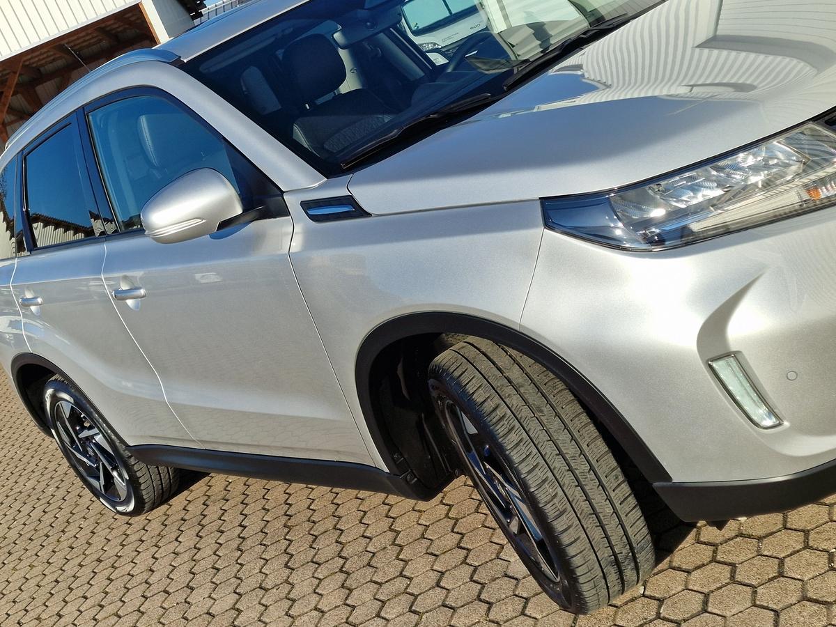 Suzuki Vitara *Navi*LED*R-Cam*Pano*ACC*Sitzheiz.* Comfort+