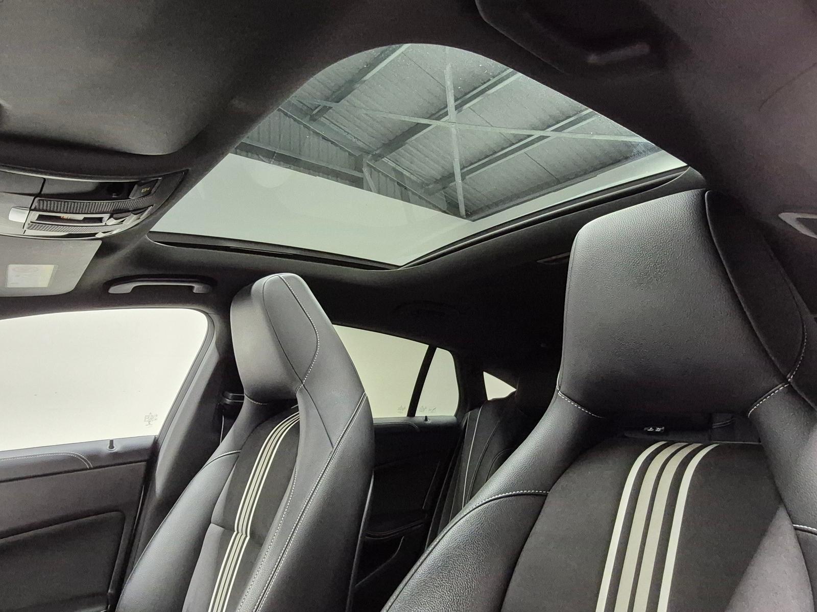 Mercedes-Benz CLA 200 Shooting Brake CLA 200 SB AMG-Line LED/Navi/SHZ/Kam/Pano/18-LM