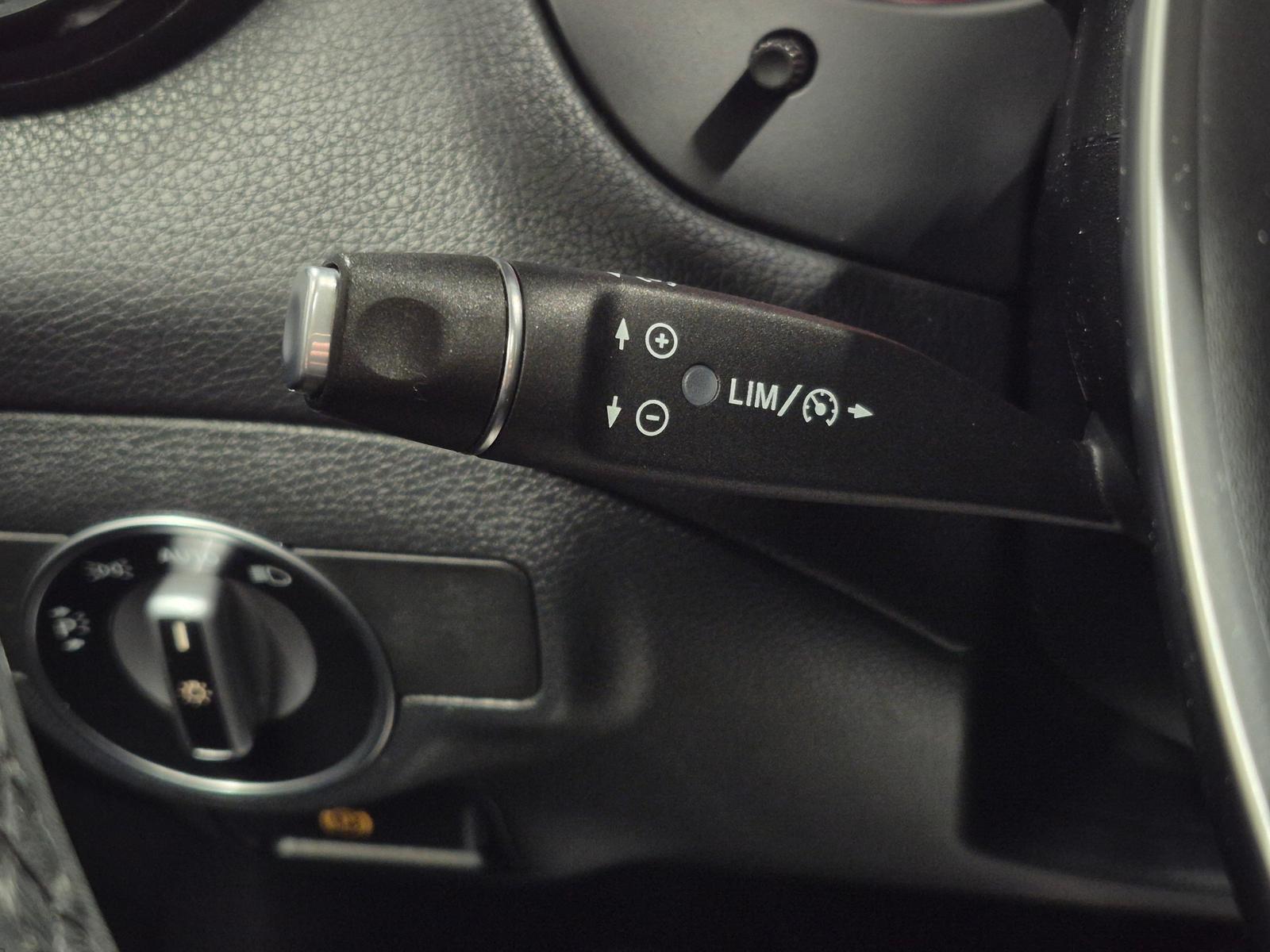 Mercedes-Benz CLA 200 Shooting Brake CLA 200 SB AMG-Line LED/Navi/SHZ/Kam/Pano/18-LM