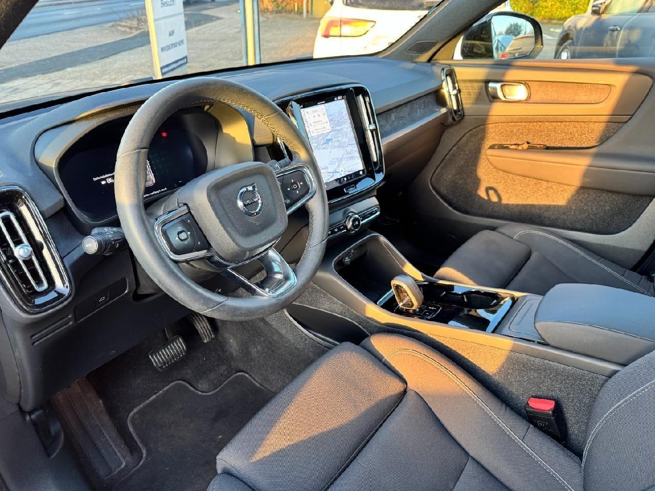 Volvo C40 Core Recharge Pure Electric 2WD