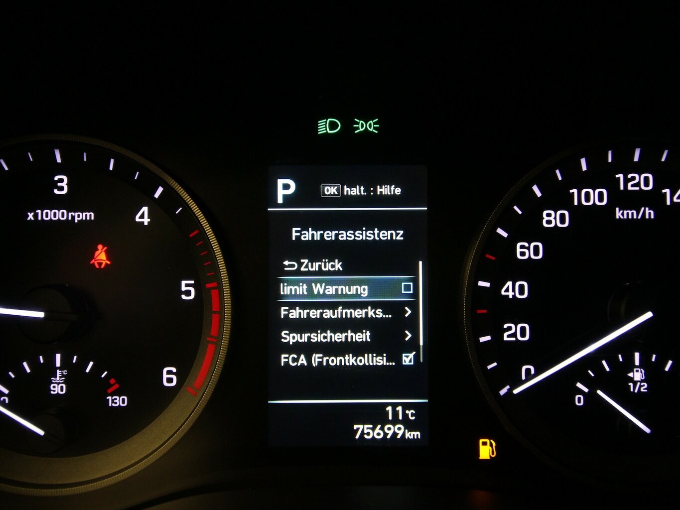Hyundai Tucson 1.6 CRDi DPF 2WD 7-DCT LED+NAVI+KAMERA...