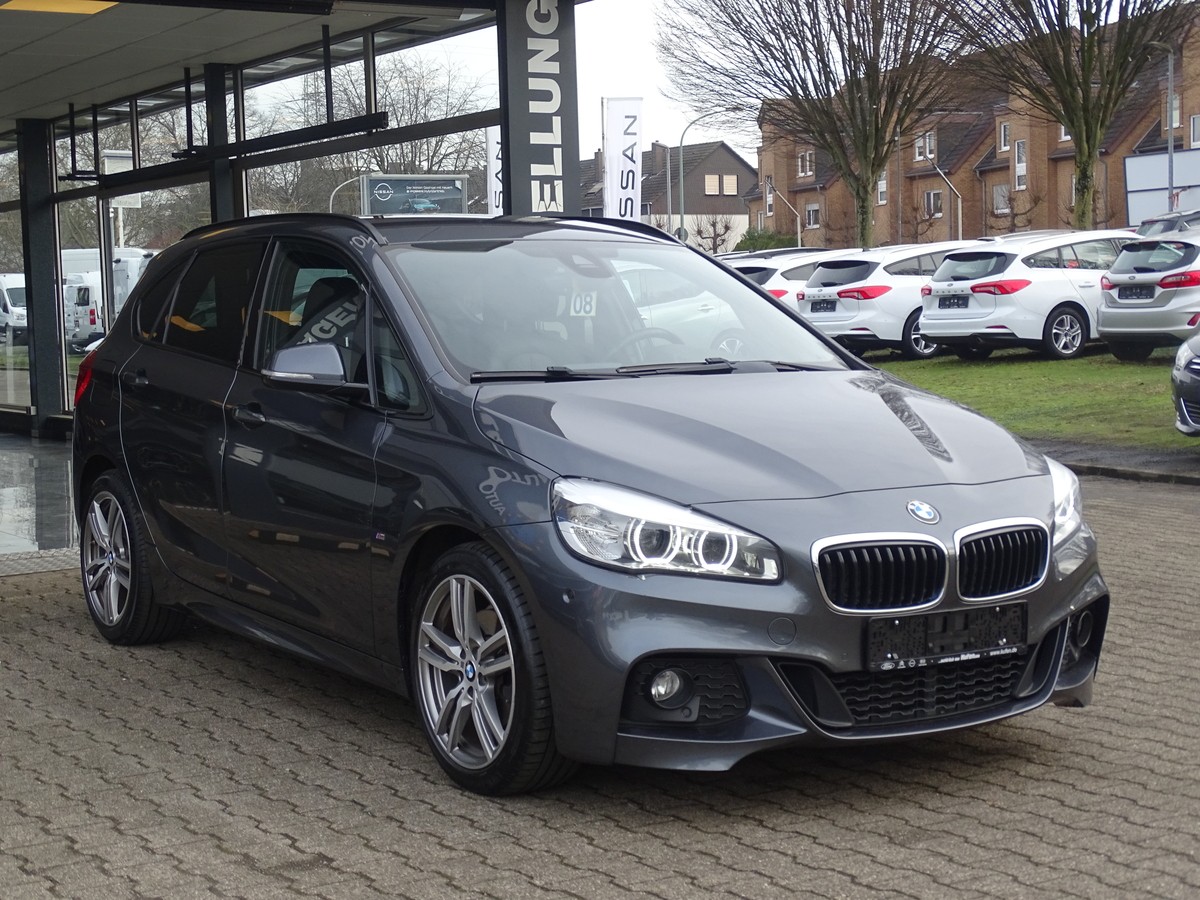 BMW 220 Active Tourer2er - 220i Active Tourer 