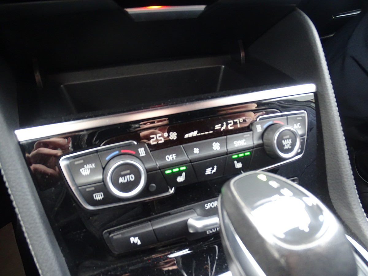 BMW 220 Active Tourer2er - 220i Active Tourer 