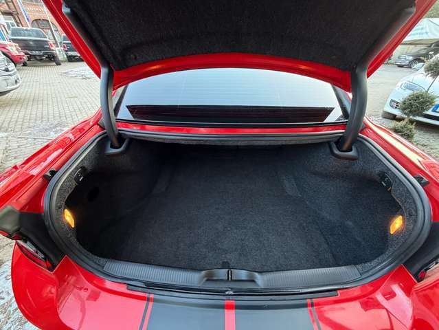 Dodge Charger 5.7 V8 HEMI R/T SRT