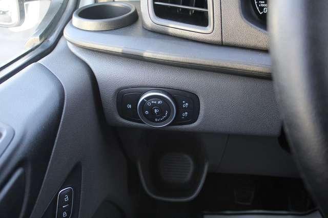 Ford Transit Custom Kombi 320 L1 (9 Sitzer)