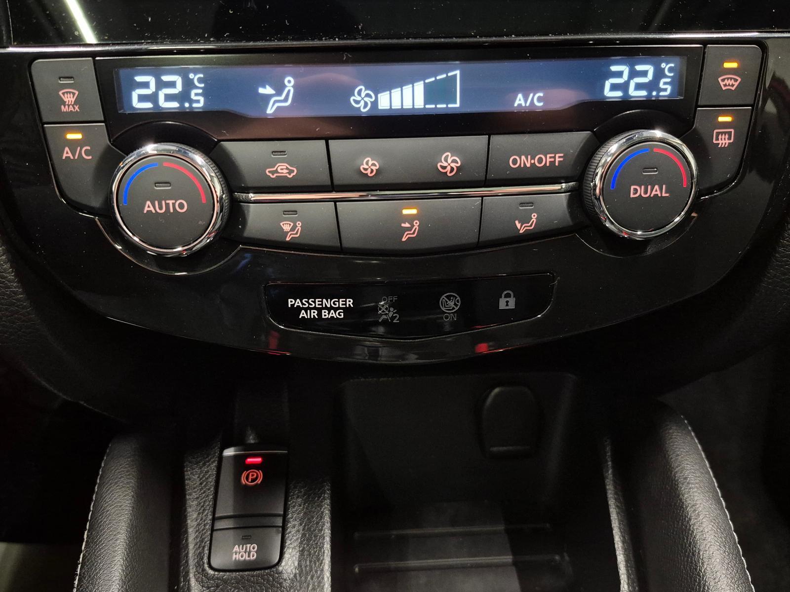 Nissan Qashqai LED/App-C./Pano/SHZ/360°/Tempom./18-LM