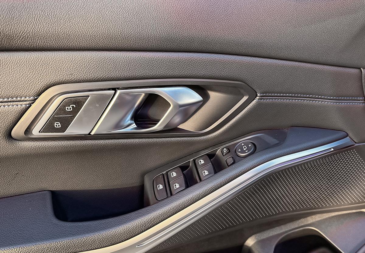 BMW 320i M Sport Live Cockp.Plus LED PDC