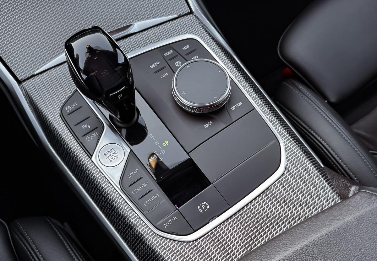 BMW 320i M Sport Live Cockp.Plus LED PDC