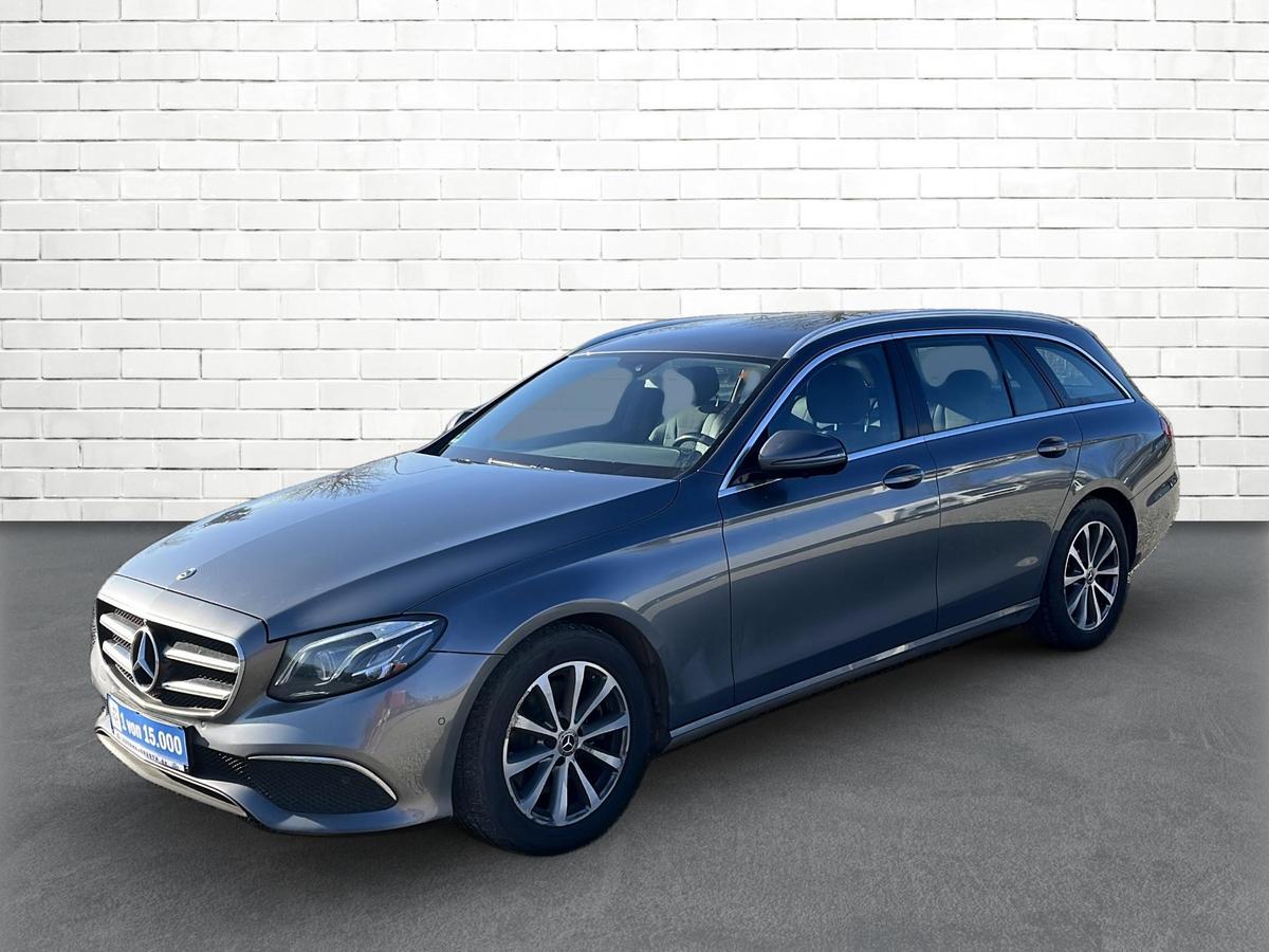 Mercedes-Benz E 220 T d Avantgarde 4Matic *Multibeam*AUT*Navi*SHZ*