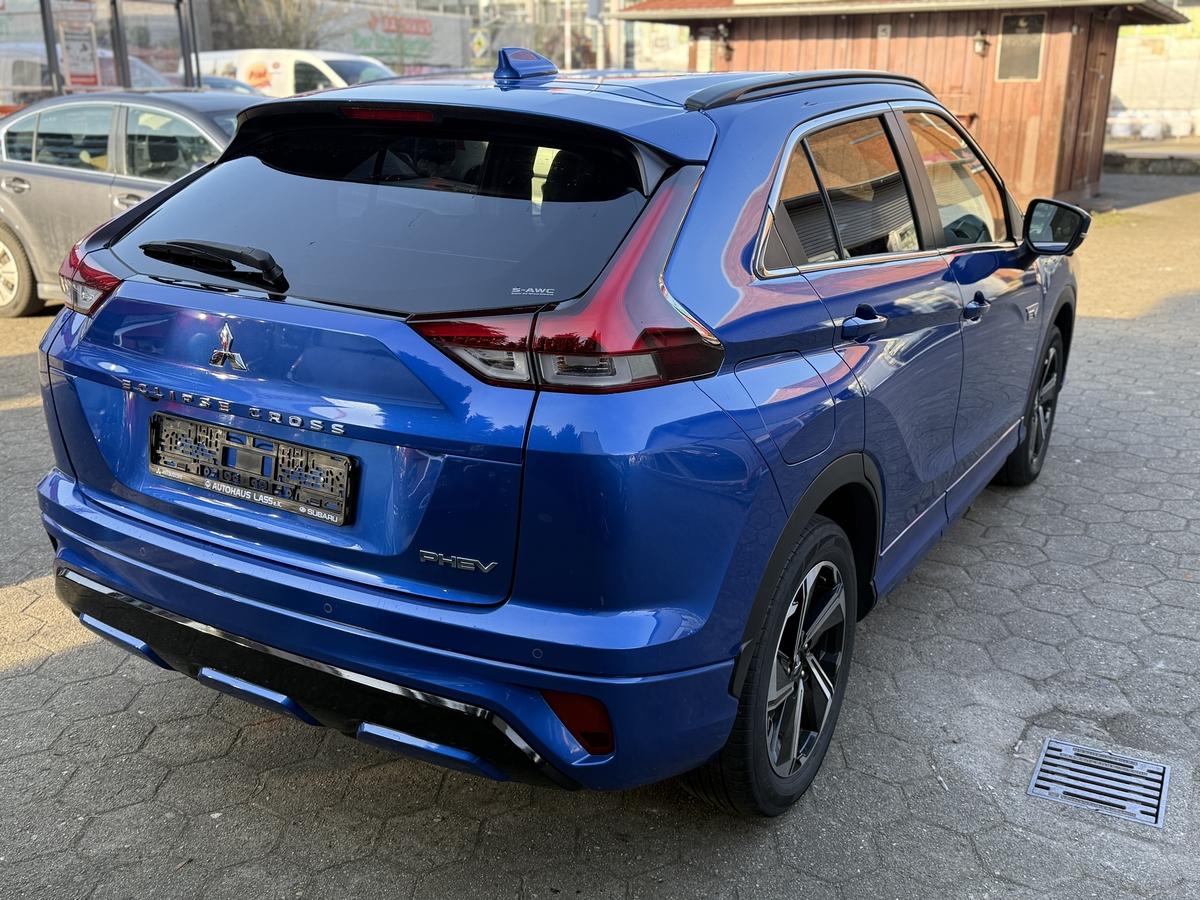 Mitsubishi Eclipse Cross Plug-In Hybrid Plus mit Select Paket, AHK. 