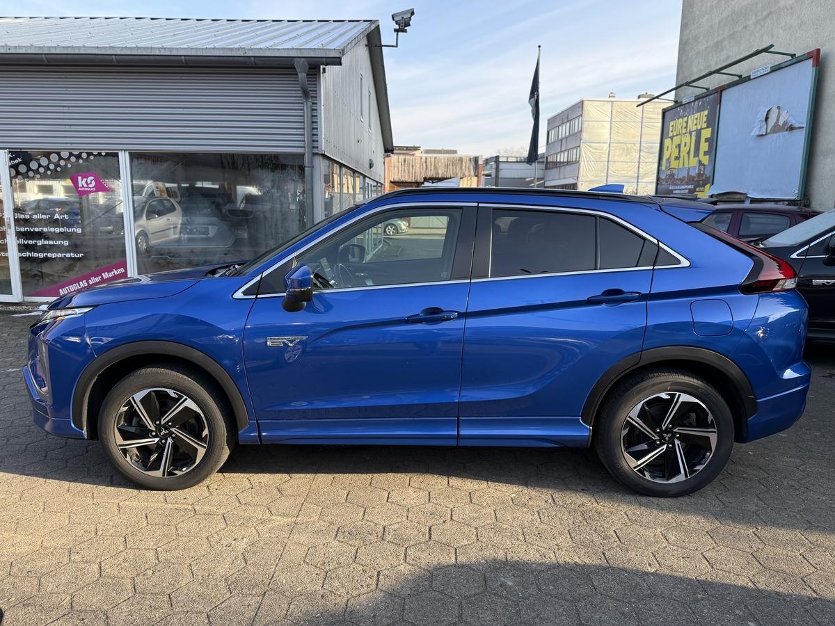 Mitsubishi Eclipse Cross Plug-In Hybrid Plus mit Select Paket, AHK. 