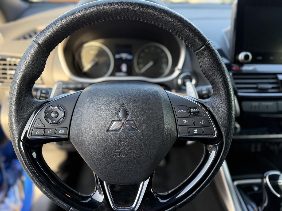 Mitsubishi Eclipse Cross Plug-In Hybrid Plus mit Select Paket, AHK. 