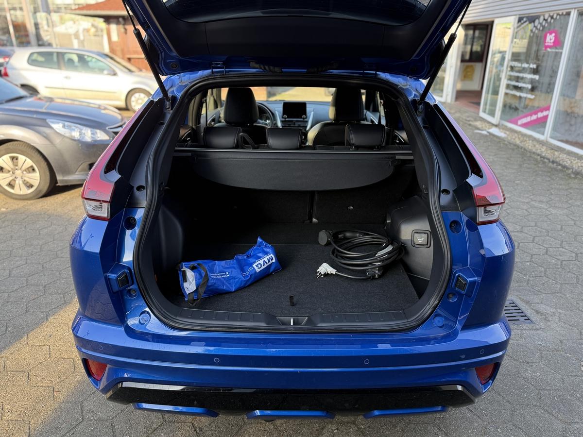 Mitsubishi Eclipse Cross Plug-In Hybrid Plus mit Select Paket, AHK. 
