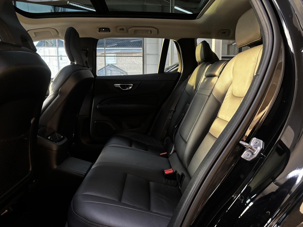 Volvo V60 T6 AWD Inscription Expression LED ACC Pano. H&K