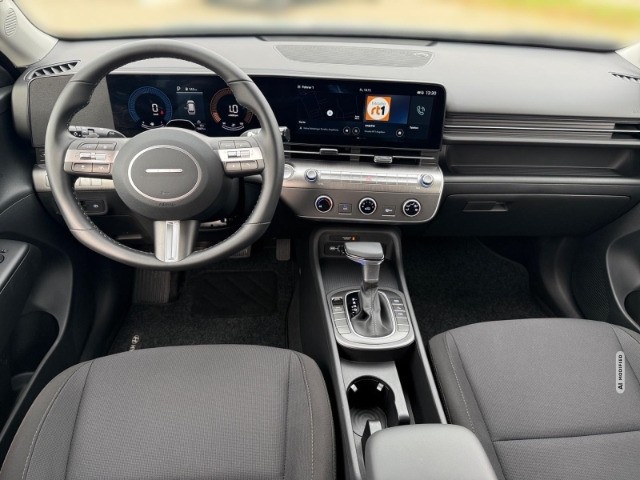 Hyundai KONA Select 2WD +KLIMA+PDC+RFK+NAVI+CARPLAY+UVM+