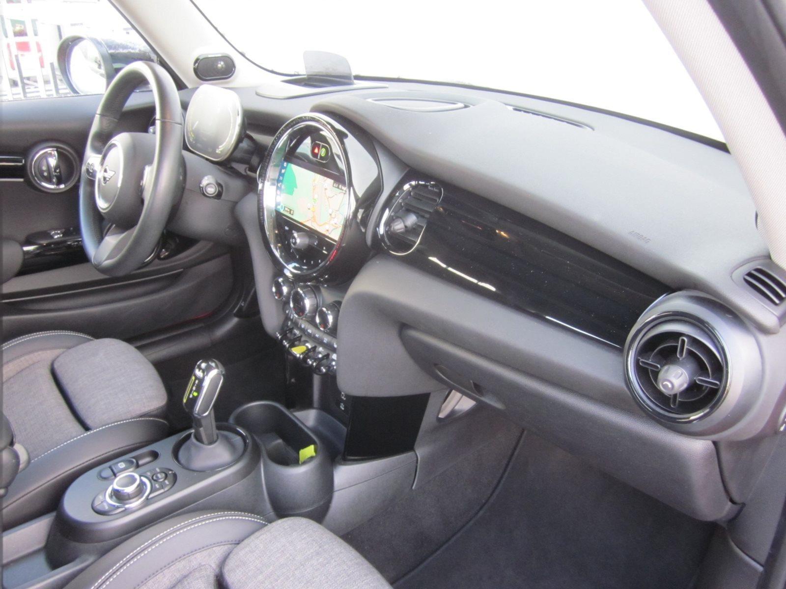 MINI Cooper SE SE CLASSIC TRIM NAVI LED PANO RFK HUD GRA HIFI HK DAB