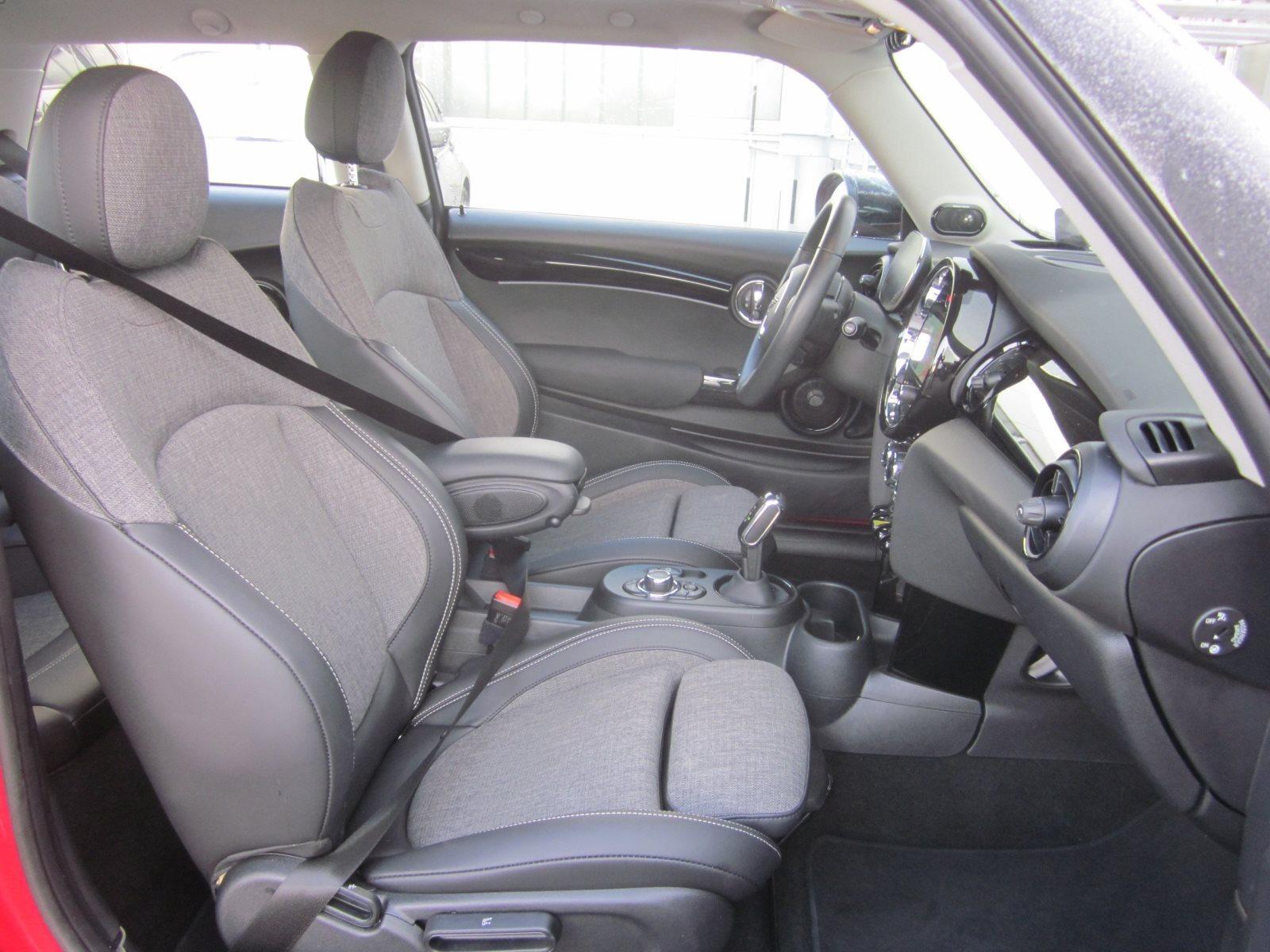 MINI Cooper SE SE CLASSIC TRIM NAVI LED PANO RFK HUD GRA HIFI HK DAB