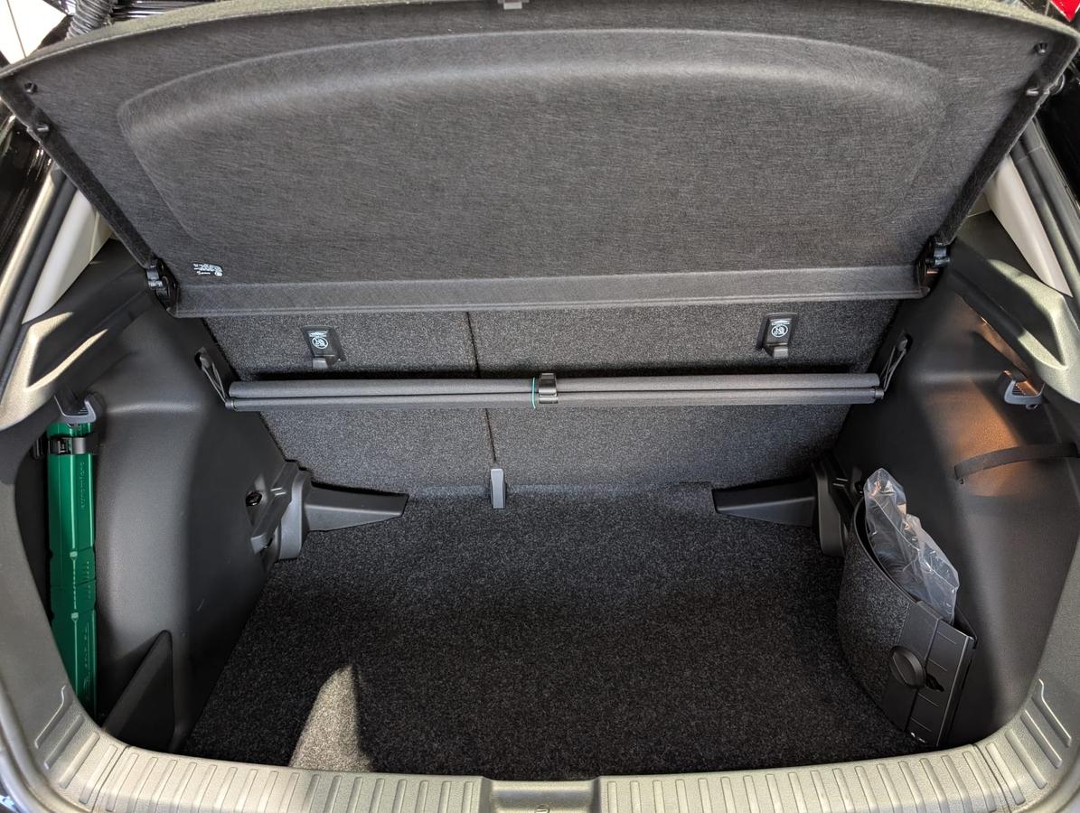 Skoda Fabia AHK 5J. Garantie SHZ PDC GRA