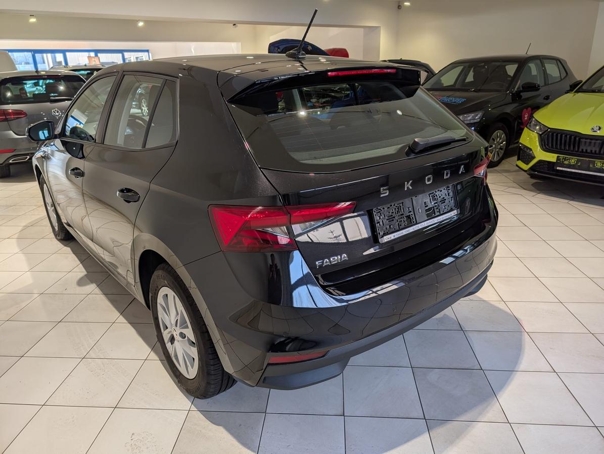 Skoda Fabia AHK 5J. Garantie SHZ PDC GRA
